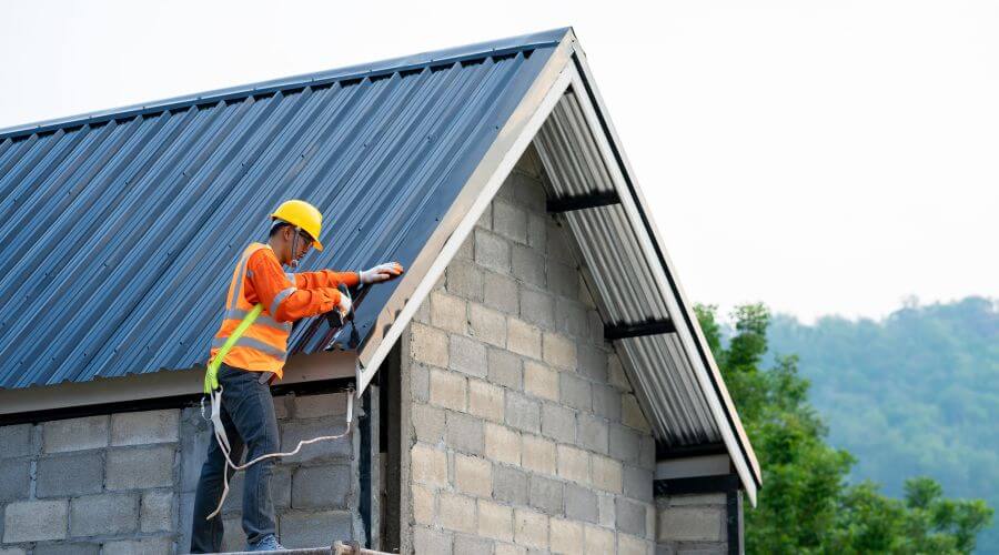 Expert Emergency Roof Repairs services in Olivet, SD